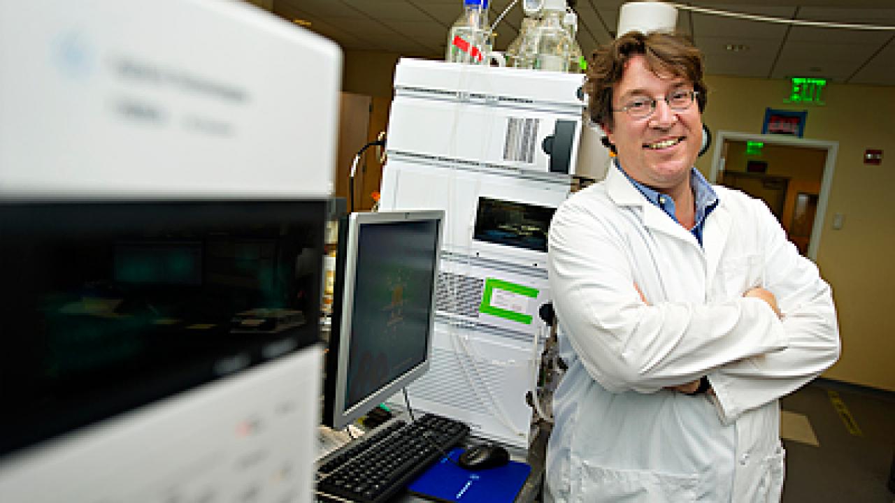 Despite decades of warnings about smoking, lung cancer is still the second-most common cancer and the leading cause of death from cancer in the U.S. Patients are often diagnosed only when their disease is already at an advanced stage and hard to treat. Researchers at the West Coast Metabolomics Center at UC Davis are trying to change that, by identifying biomarkers that could be the basis of early tests for lung cancer.