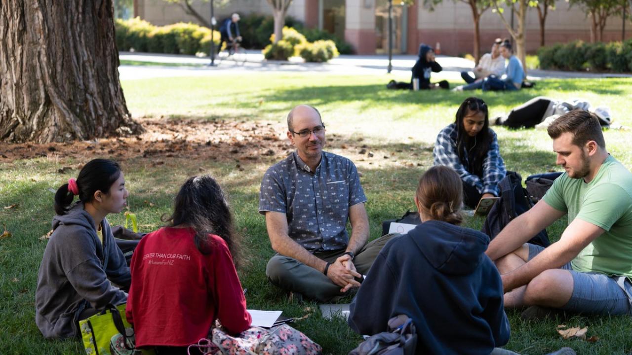 Julin Maloof with students