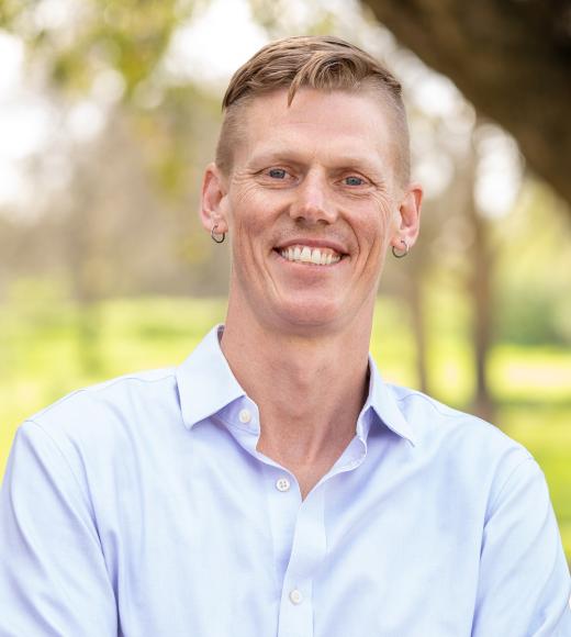 Alex Nord headshot